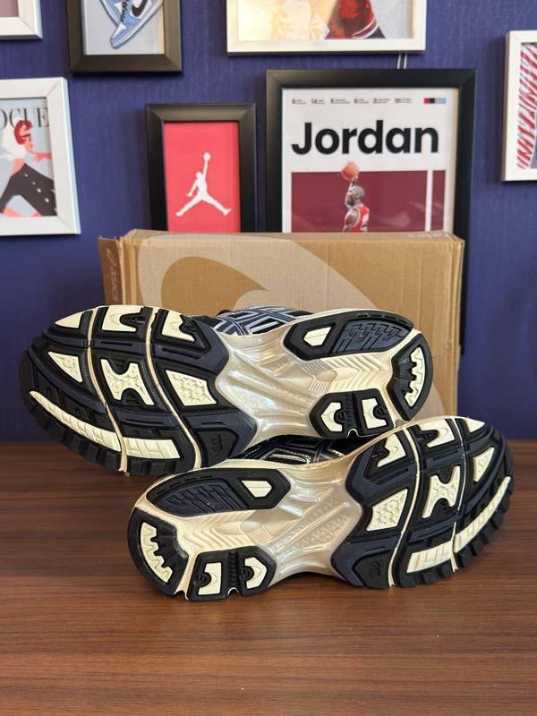 Asics کتانی آسیکس