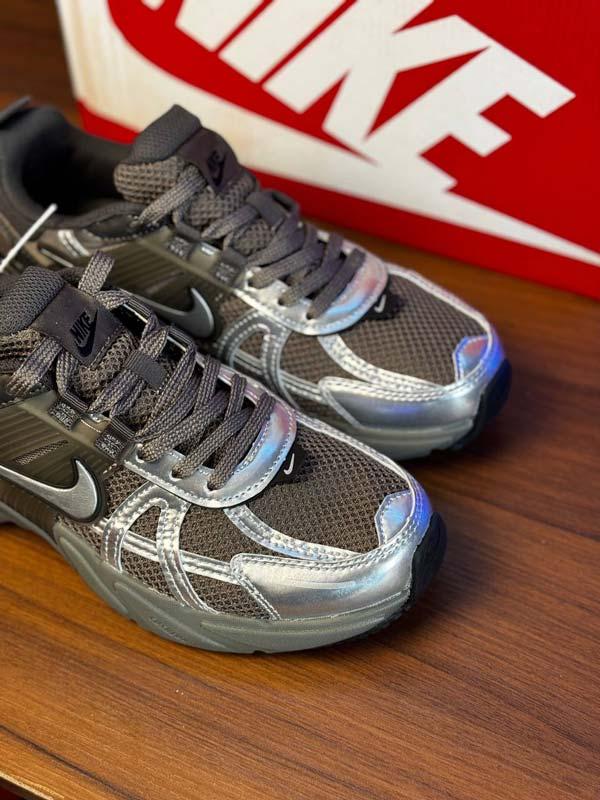 Nike v2k نایک ویتوکی