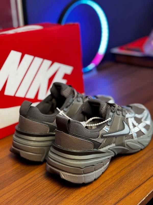 Nike v2k نایک ویتوکی