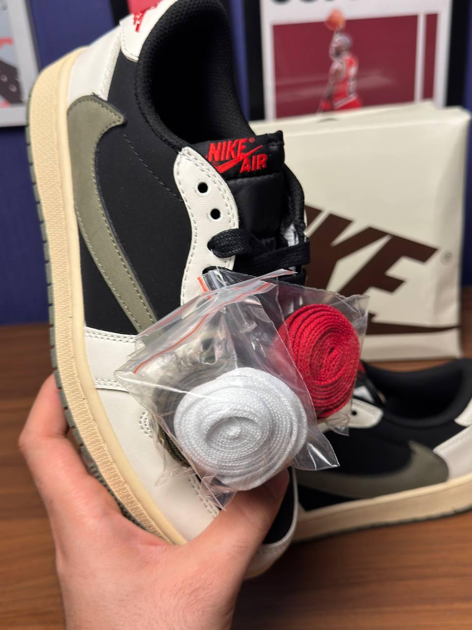 Nike jordan travis scott نایک جردن ترویس اسکات