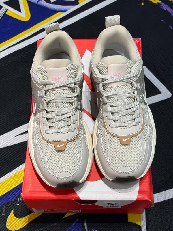 Nike v2k نایک ویتوکی