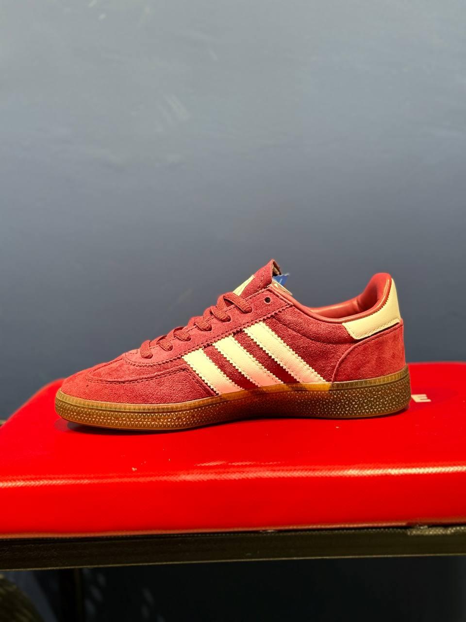 Adidas spezial آدیداس اسپیزال