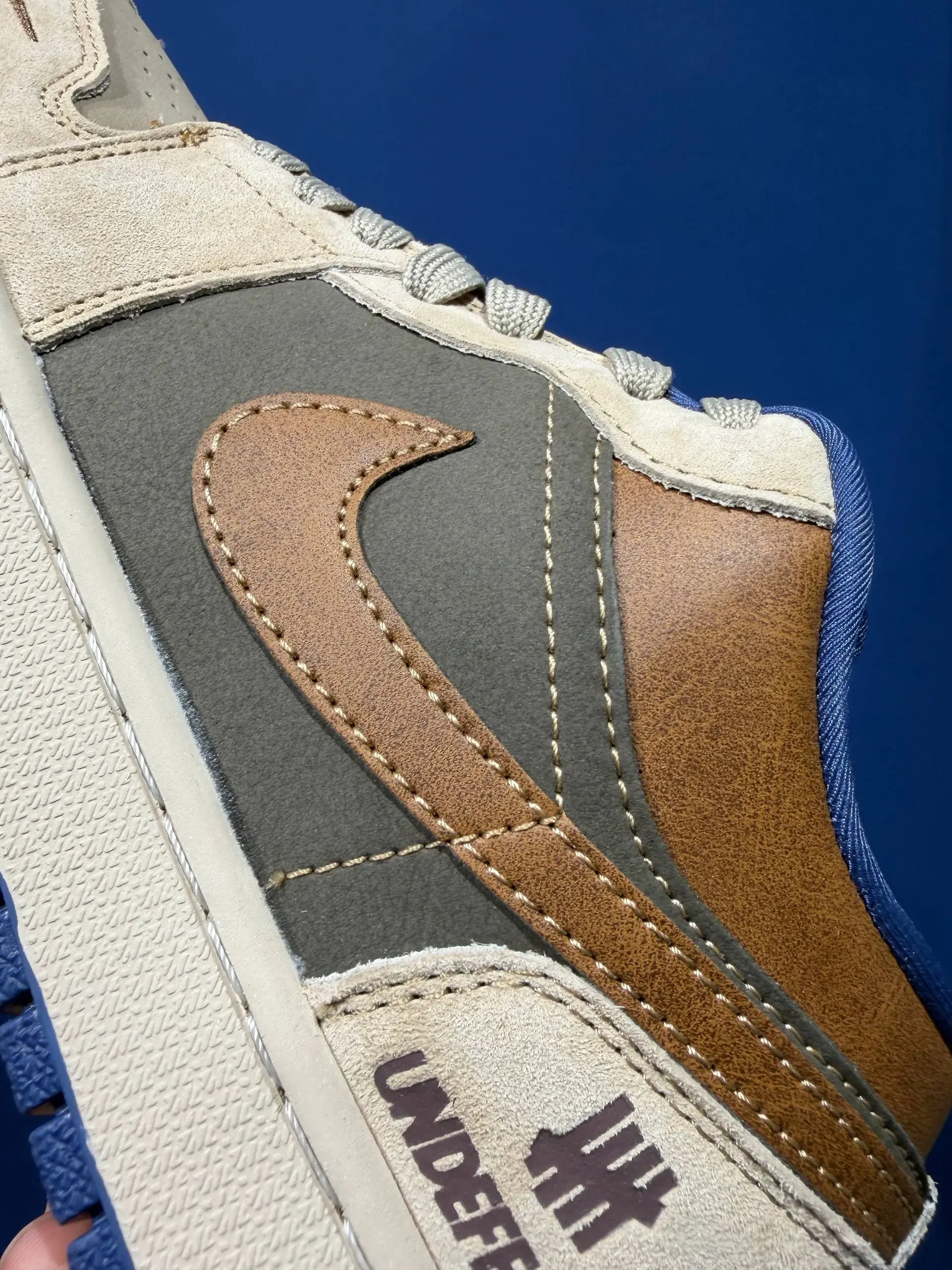 Nike air jordan 1 نایک جردن 1