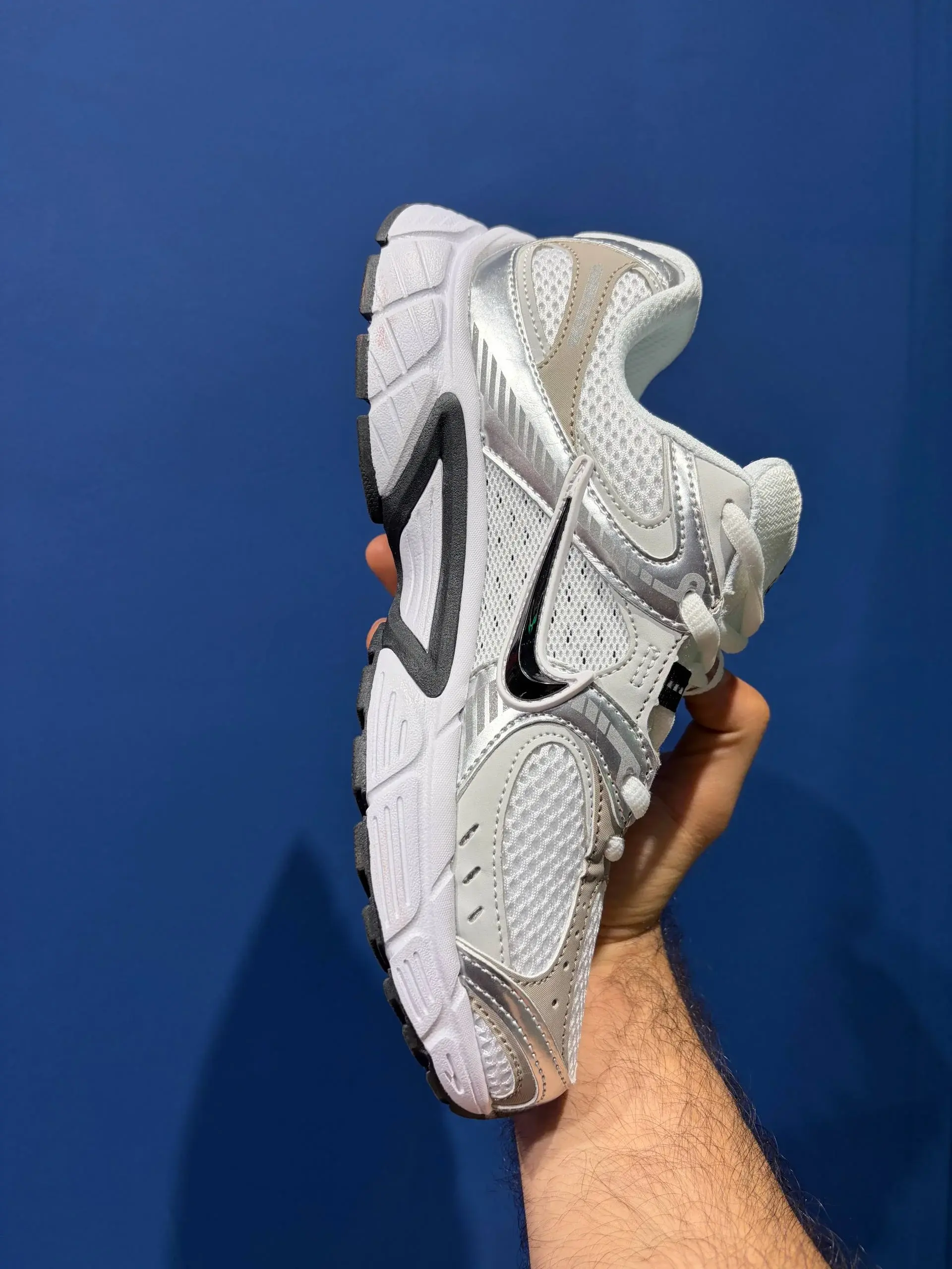 Nike v5 نایک وی فایو سفید سیاه