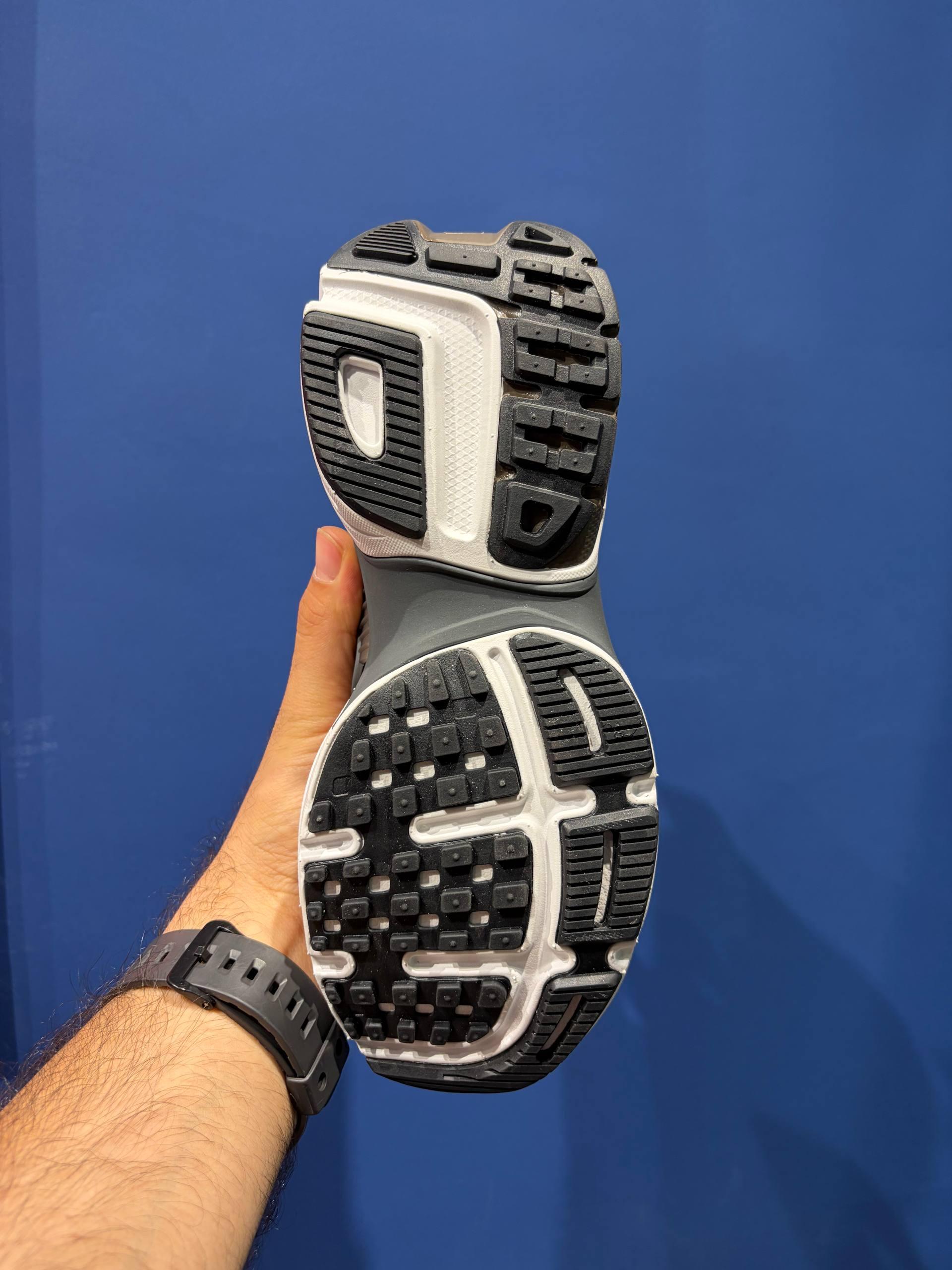 Nike v2k نایک ویتوکی مسی