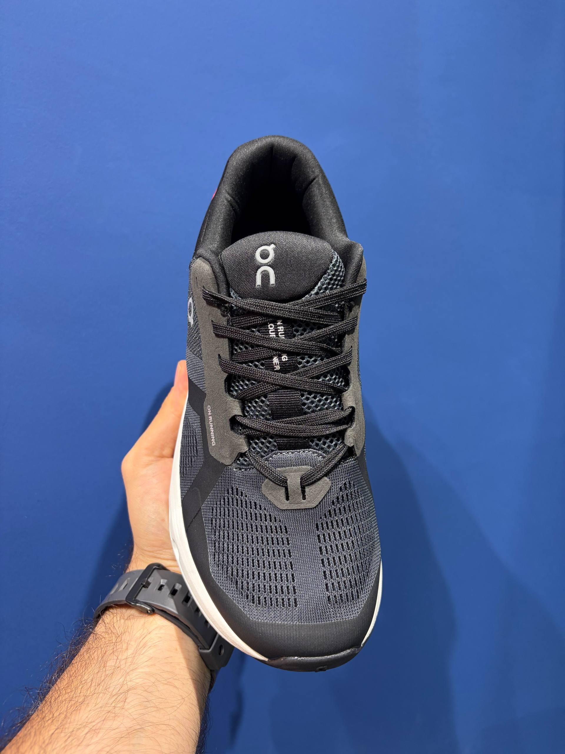 On cloudrunner 2 black آن کلود رانر 2 سیاه