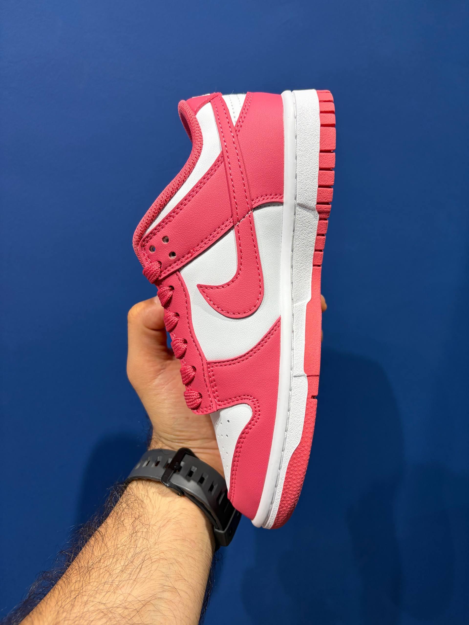 Nike sb dunk low archeo pink نایک اس بی دانک سرخابی