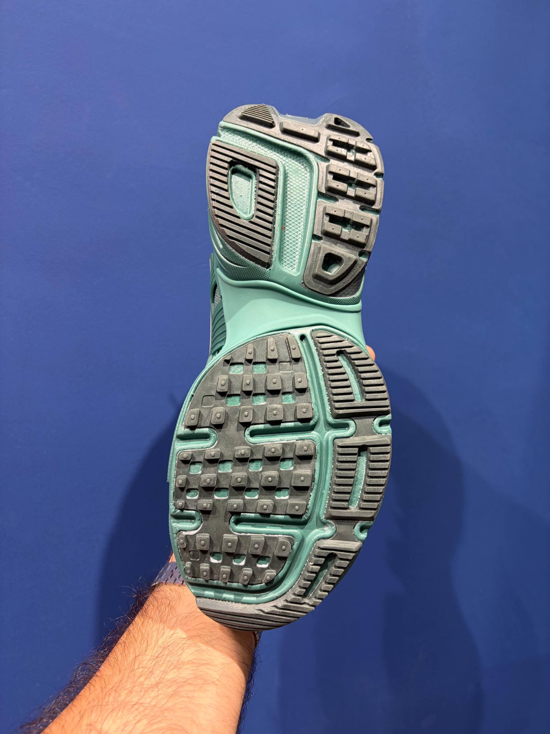 Nike v2k نایک ویتوکی سبز