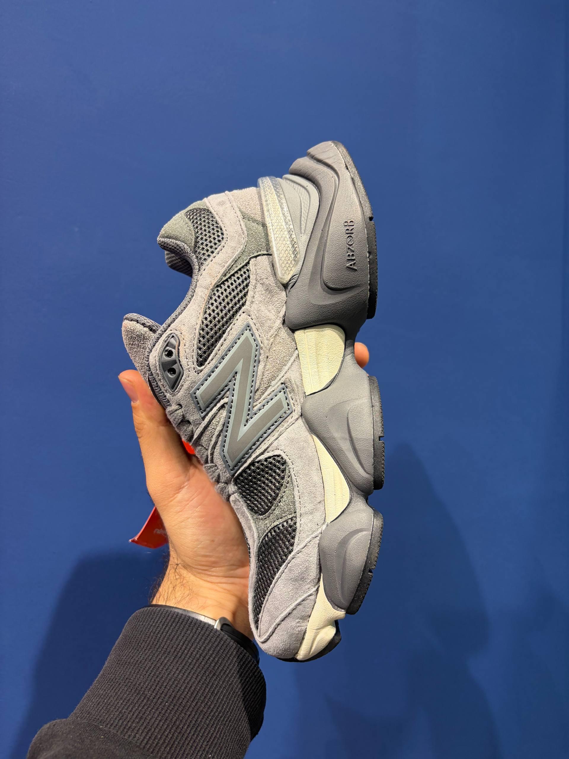 Newbalance 9060 نیوبالانس 9060