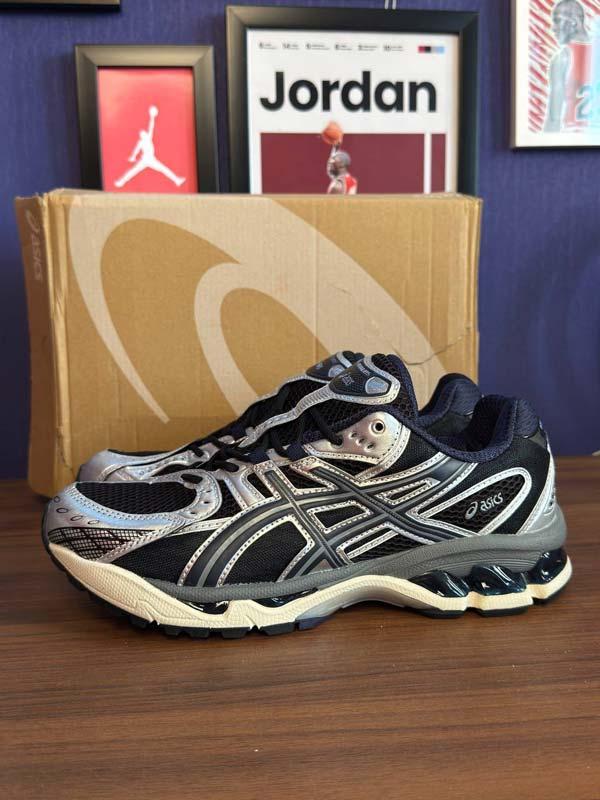 Asics کتانی آسیکس