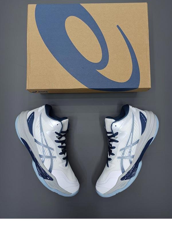 Asics آسیکس