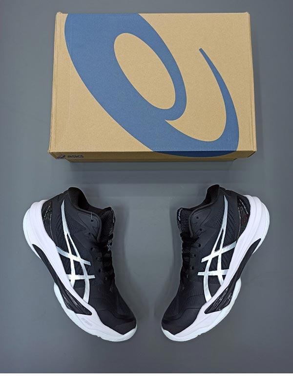 Asics آسیکس