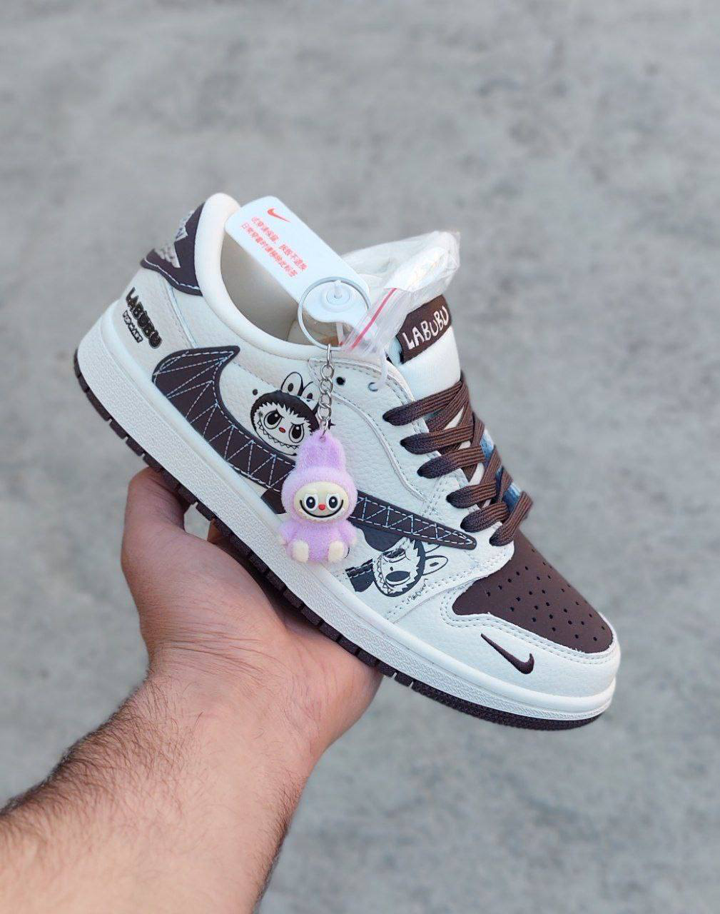 Nike air jordan travis scott نایک جردن ترویس اسکات