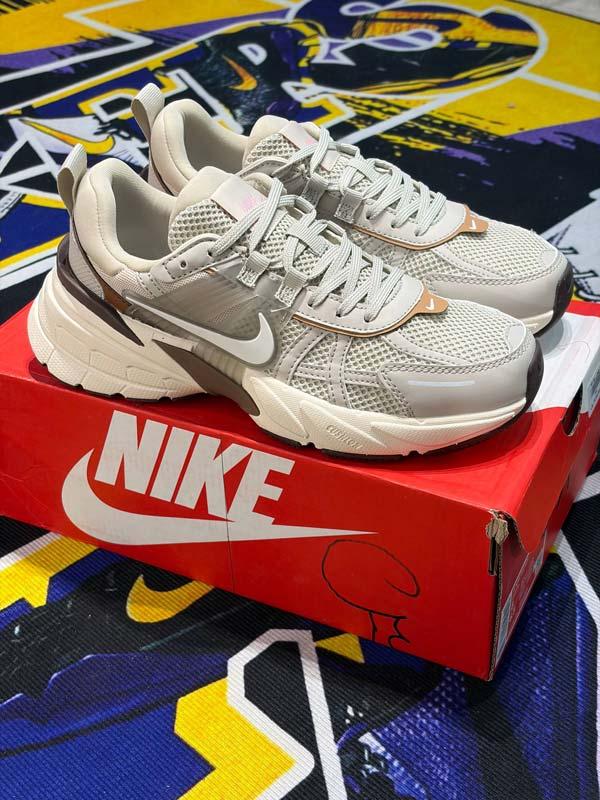 Nike v2k نایک ویتوکی