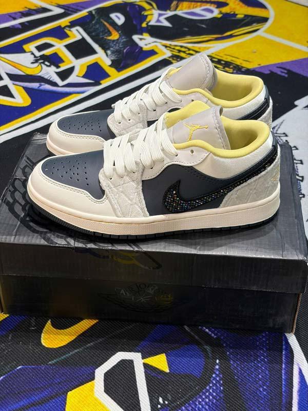 Nike air jordan 1 نایک جردن 1