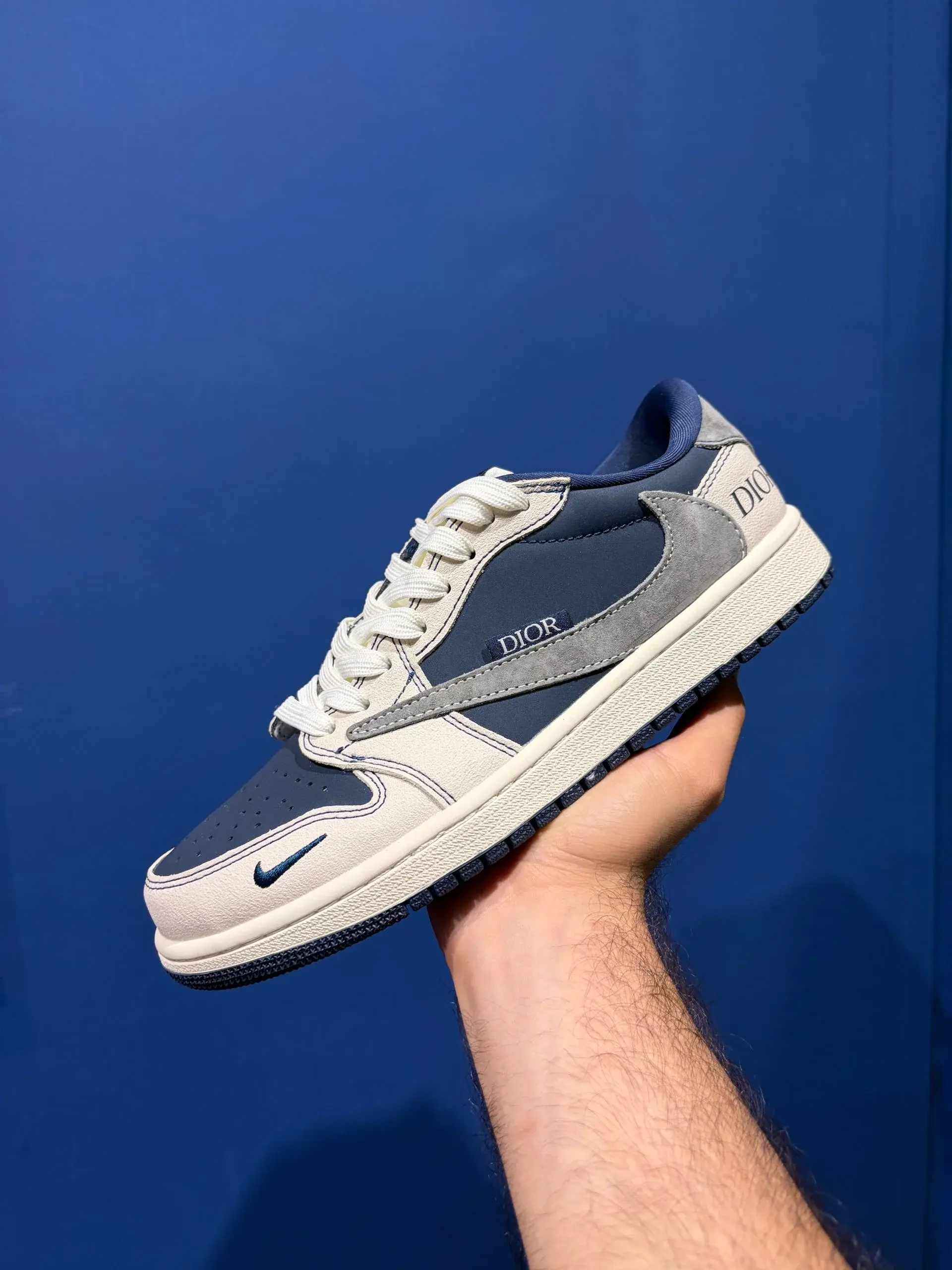 Nike jordan travis scott نایک جردن ترویس اسکات