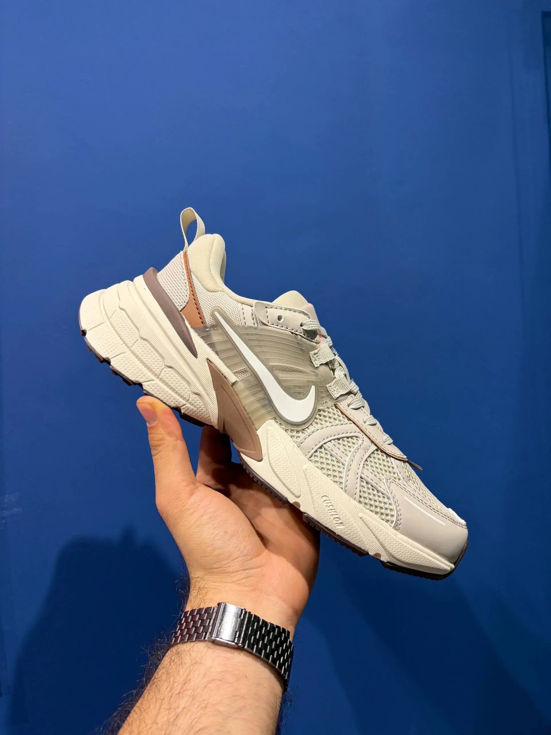 Nike v2k نایک ویتوکی موکا