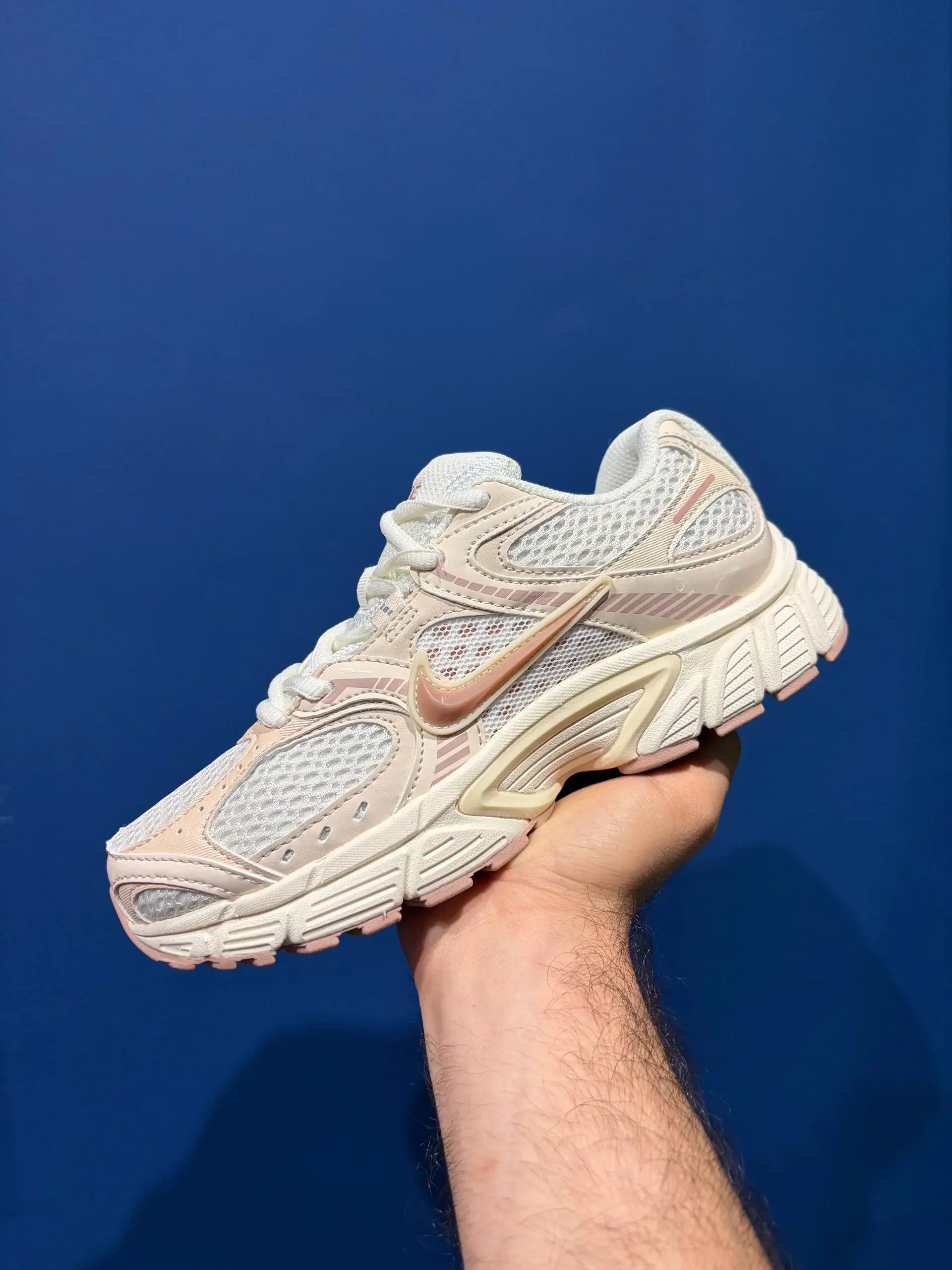 Nike v5 نایک وی فایو