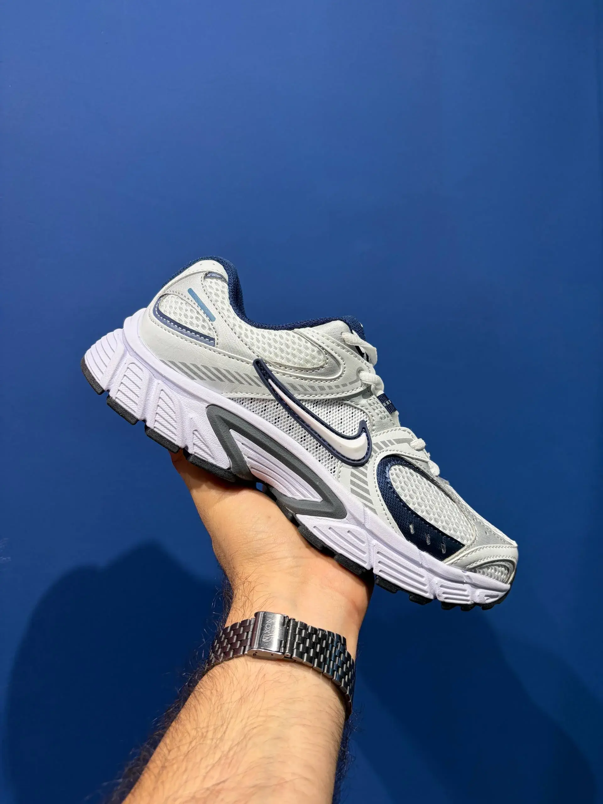 Nike v5 نایک وی فایو