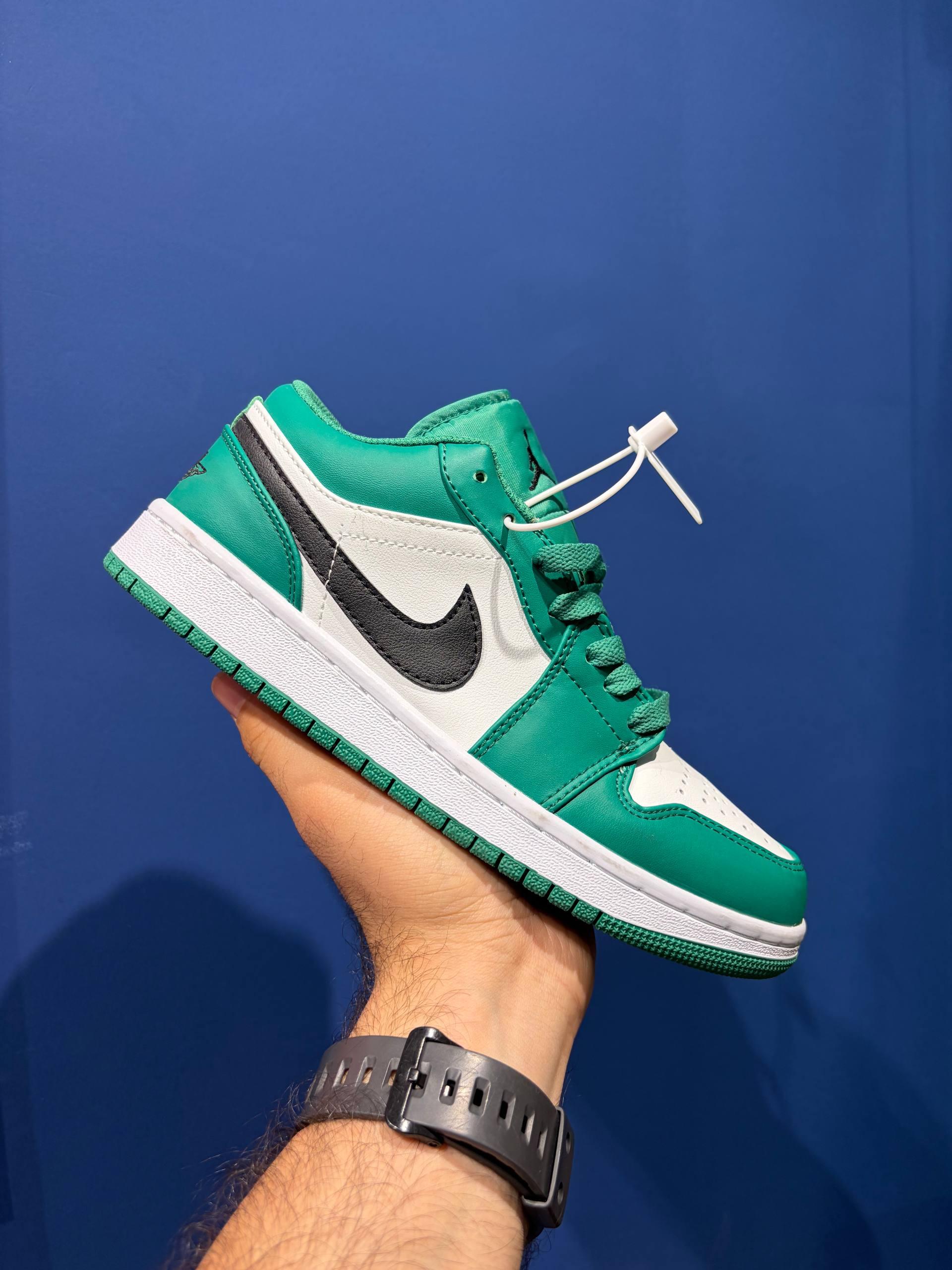 Nike air jordan 1